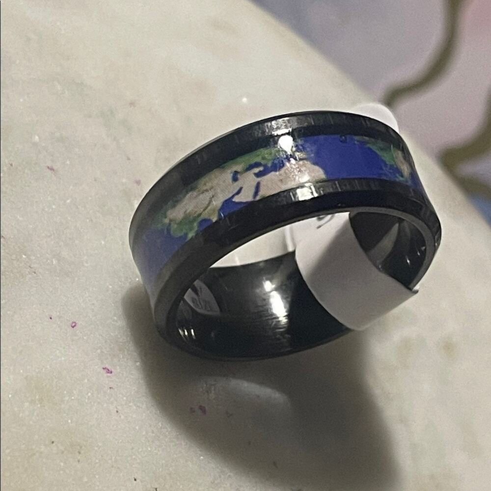 Men’s wedding band style ring stainless steel size 7